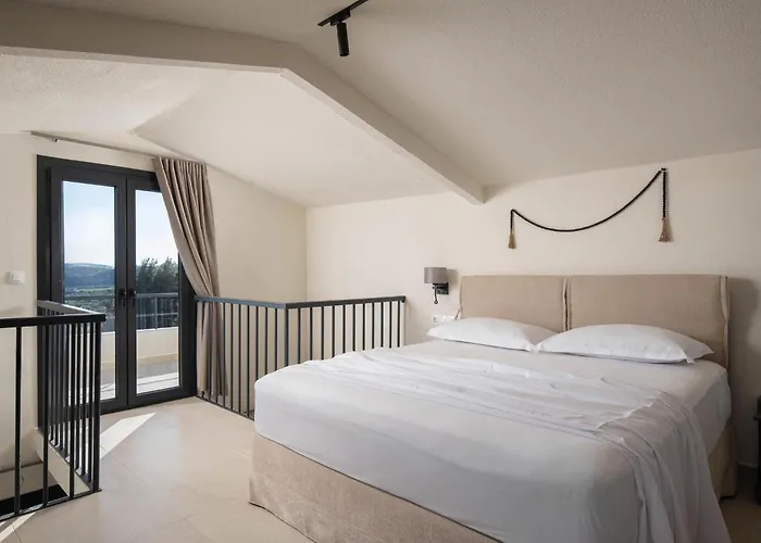 Enos Retreat * Ágios Nikólaos